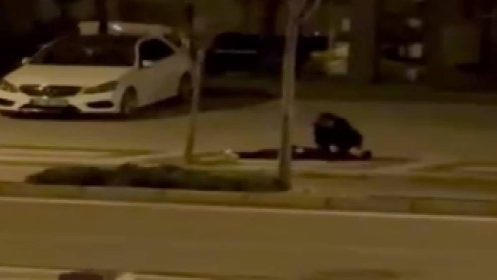 Aynı kıza ilgi duyan 16 yaşındaki akranını bı&ccedil;aklayarak &ouml;ld&uuml;rd&uuml;
