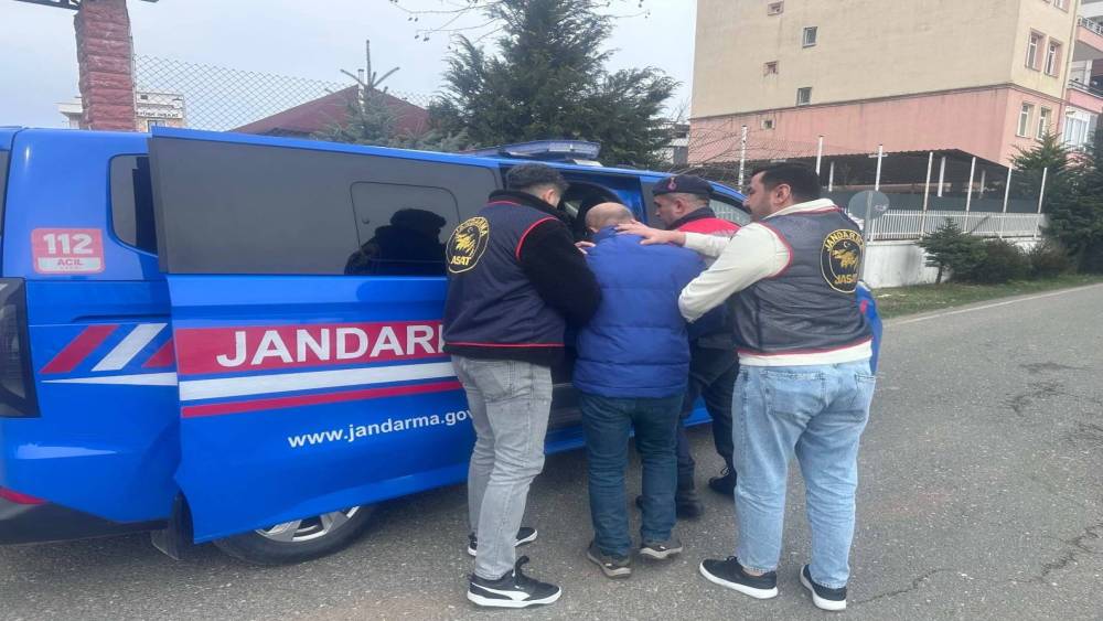 Ordu&rsquo;da jandarma aranan 49 ş&uuml;pheliyi yakaladı: 21 tutuklama
