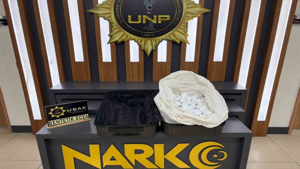 Uşak&rsquo;ta uyuşturucu operasyonu: 3 tutuklama
