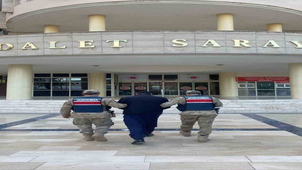 Şanlıurfa&rsquo;da hakkında 6 yıl hapis cezası bulunan h&uuml;k&uuml;ml&uuml; yakalandı
