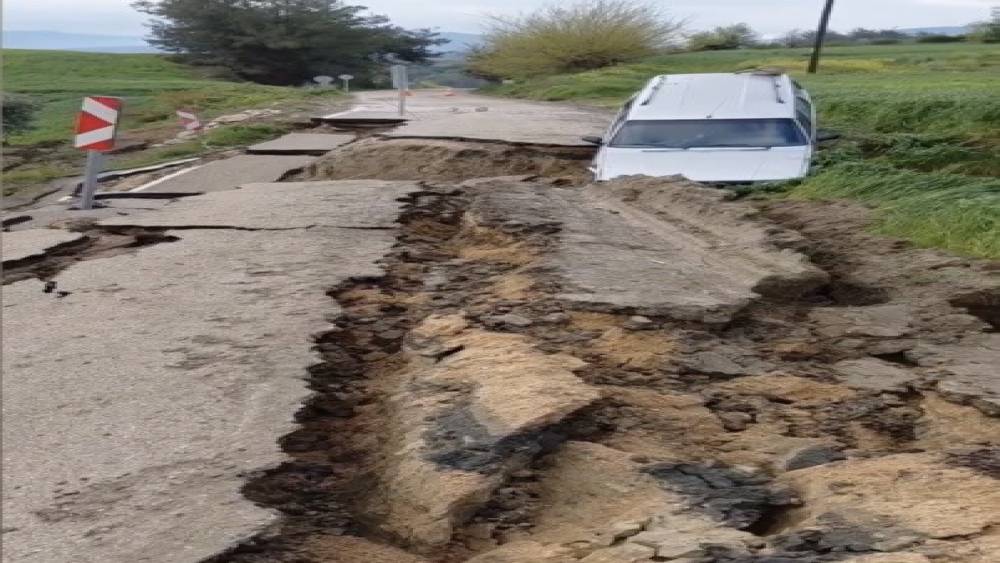 Osmaniye&rsquo;de yoğun yağış yolları &ccedil;&ouml;kertti, bazı g&uuml;zergahlar ulaşıma kapandı
