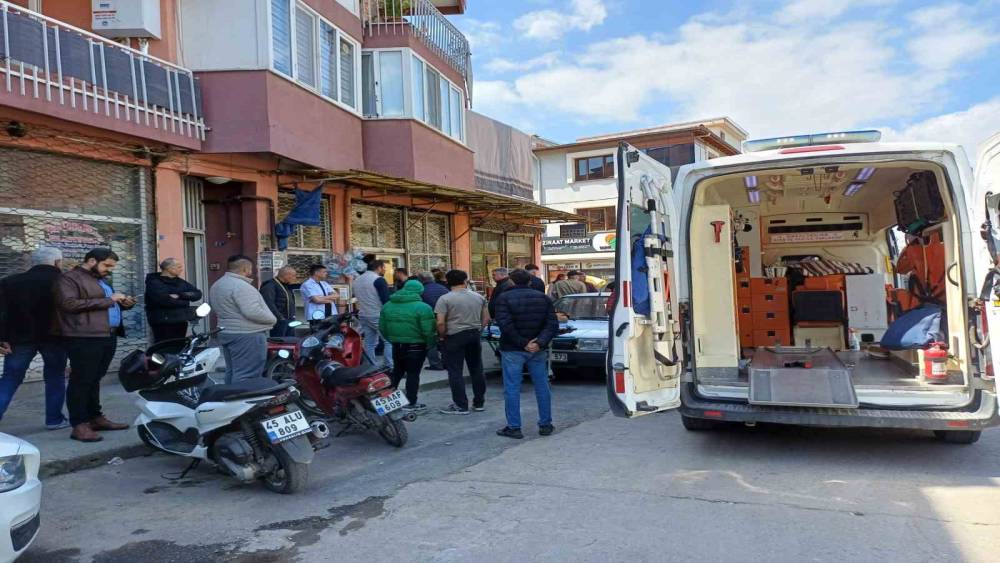 Manisa&rsquo;da alacak verecek meselesinde kan aktı
