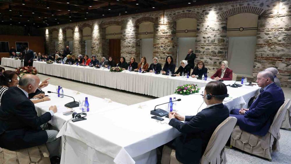 Cumhurbaşkanı Erdoğan: "Ortadoğu coğrafyası son yıllarda, ger&ccedil;ekten sancılı, sıkıntılı ve karanlık g&uuml;nler yaşıyor"
