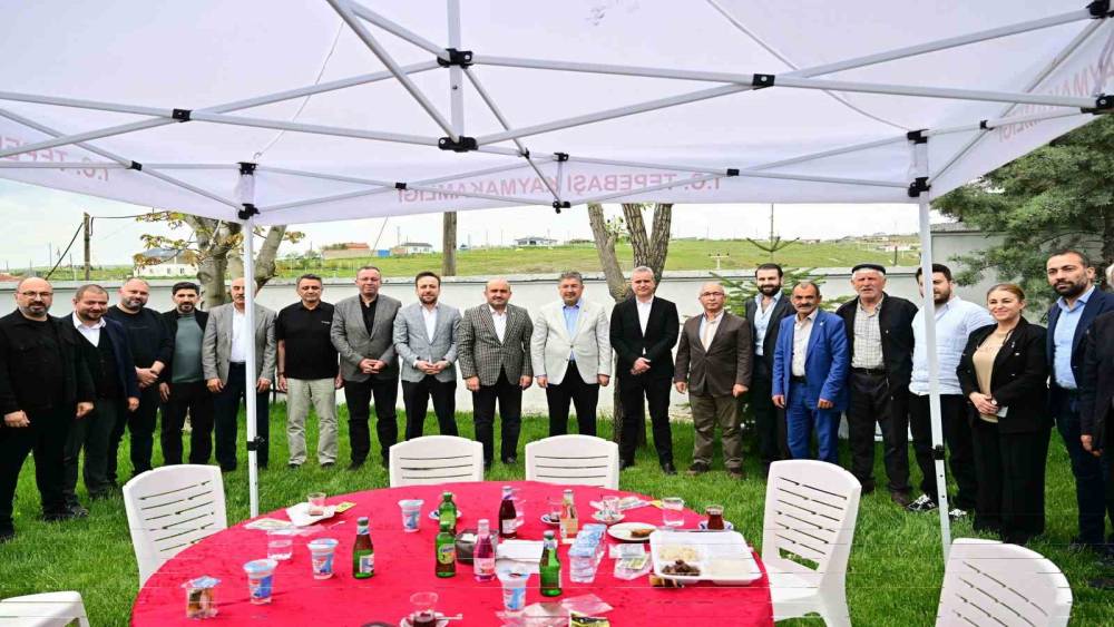 Vali Yılmaz yağmur ve ş&uuml;k&uuml;r duası programına katıldı

