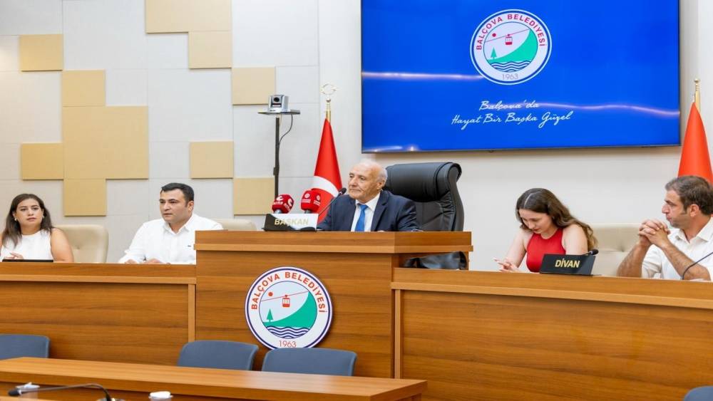 Selahattin Yıldız Bal&ccedil;ova Belediye Başkan Vekili se&ccedil;ildi
