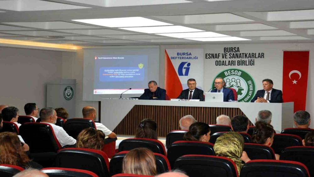 Bursa&rsquo;da esnaflar vergi bor&ccedil;larında d&uuml;ş&uuml;k faizli &ouml;deme ve taksitle ilgili bilgilendirildi
