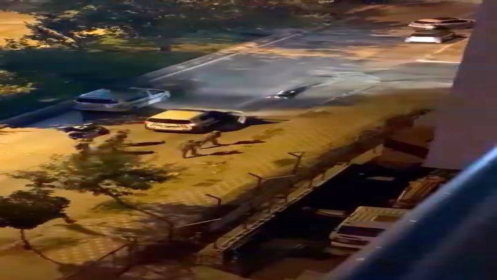 Polis &Ouml;zel Harekat ekiplerini g&ouml;r&uuml;nce elindeki silahı bırakıp teslim oldu
