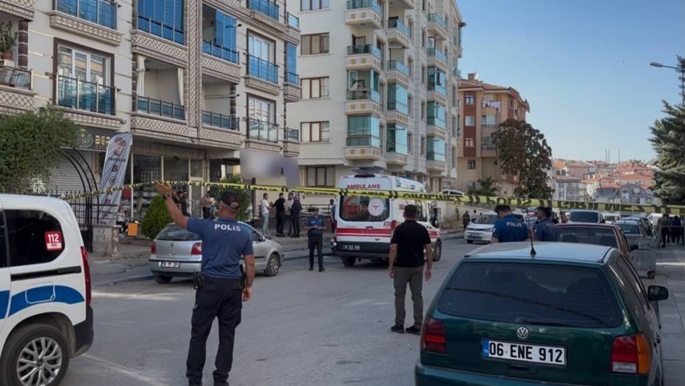 Ankara&rsquo;da yeğenini &ouml;ld&uuml;ren amca polise teslim oldu

