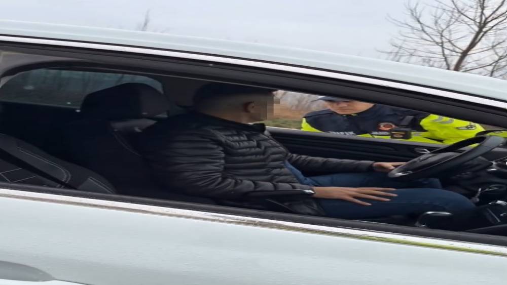 Tokat&rsquo;ta kemer takmayan s&uuml;r&uuml;c&uuml;ye kibar uyarı
