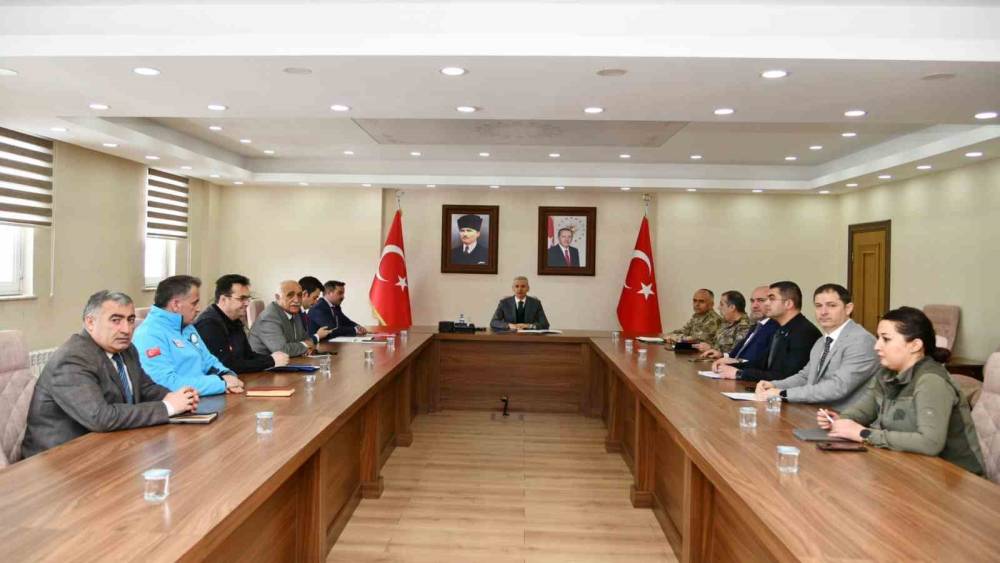 10. &Ccedil;ıldır G&ouml;l&uuml; Altın At Kristal Buz Festivali iptal edildi
