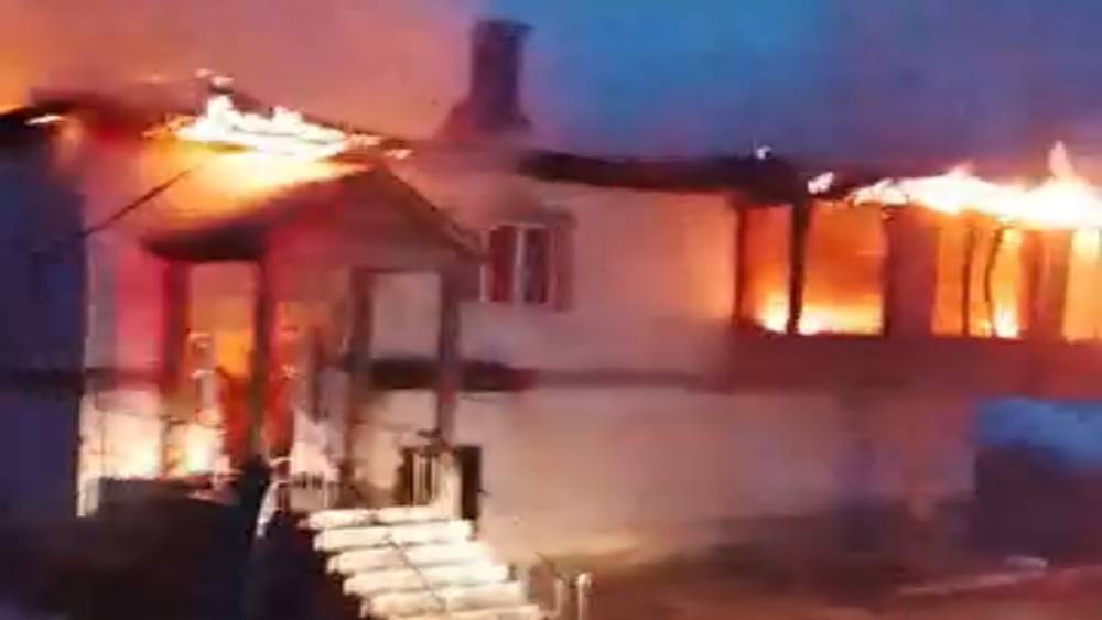 Y&uuml;ksekova&rsquo;da baca yangını
