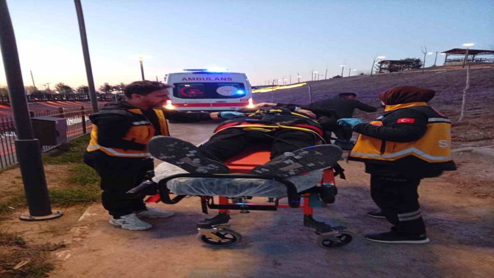 Batman merdivenden d&uuml;şen bir kişi hastanelik oldu
