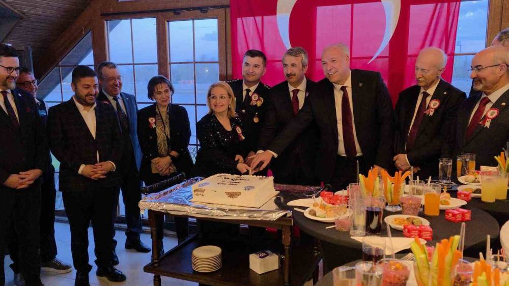 Meri&ccedil; Nehri&rsquo;nde nefes kesen polis g&ouml;sterisi
