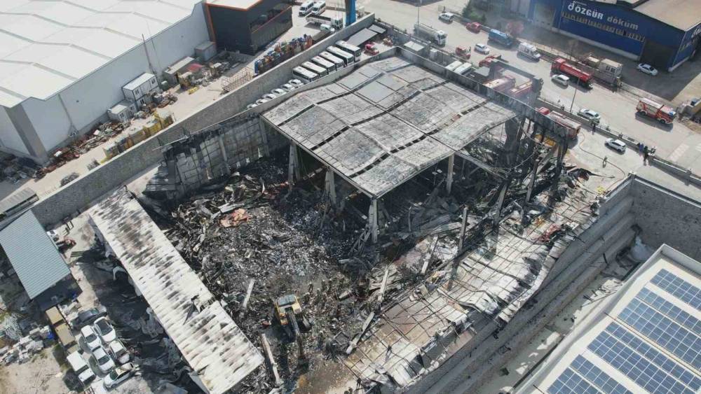 Ankara&rsquo;daki fabrika yangınının neden olduğu hasar g&uuml;n aydınlanınca ortaya &ccedil;ıktı
