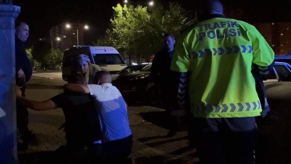 Bu kez alkoll&uuml; s&uuml;r&uuml;c&uuml; değil, yolcu zorluk &ccedil;ıkardı: 432 bin TL para cezası yazıldı
