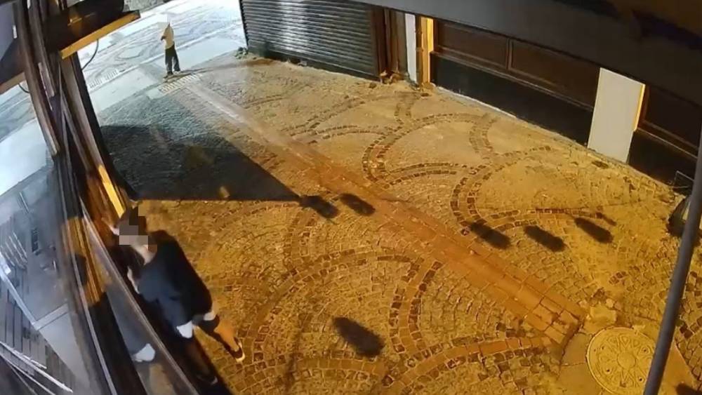 Edirne&rsquo;de &ccedil;ocuk hırsızlar kameraya yansıdı
