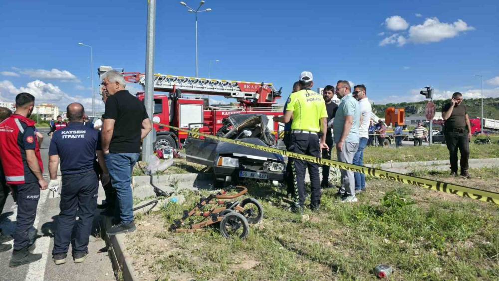 Kayseri&rsquo;deki kazada &ouml;l&uuml; sayısı 3&rsquo;e y&uuml;kseldi
