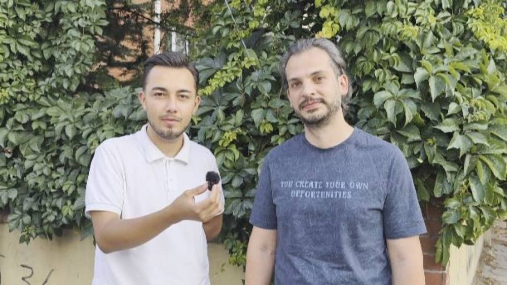 Eskişehir&rsquo;de &ccedil;ekici &uuml;zerinde sa&ccedil; tıraşı oldular
