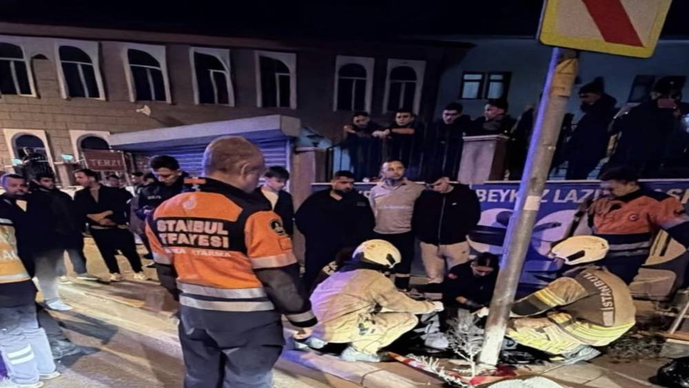 Beykoz&rsquo;da motosiklet direğe &ccedil;arptı: 1 &ouml;l&uuml;
