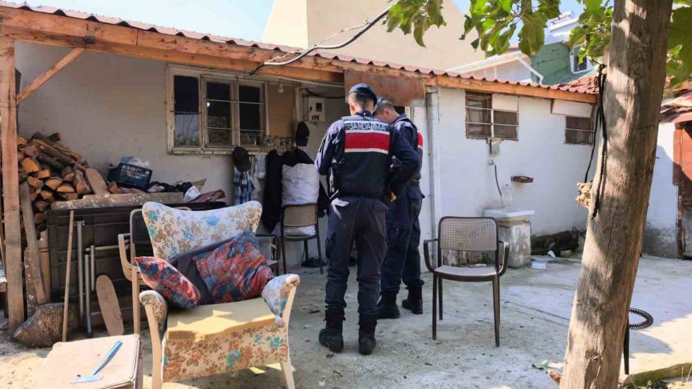 İneg&ouml;l&rsquo;de yaşlı adam evinde &ouml;l&uuml; bulundu
