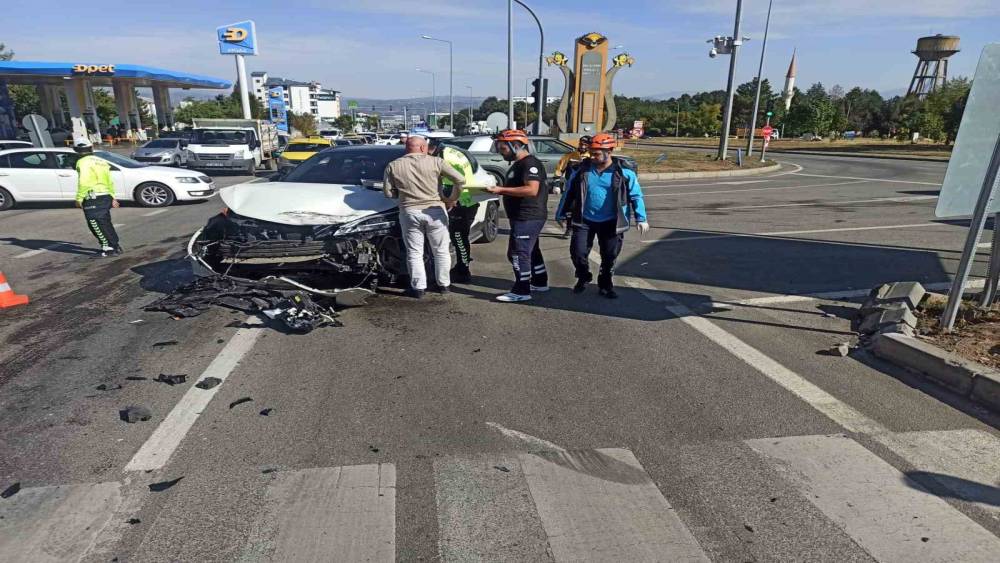 Bing&ouml;l&rsquo;de trafik kazası: 5 yaralı
