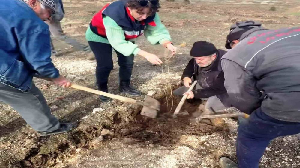 K&uuml;tahya&rsquo;da &rsquo;Tuz &Ccedil;alısı Projesi&rsquo; hayata ge&ccedil;irildi
