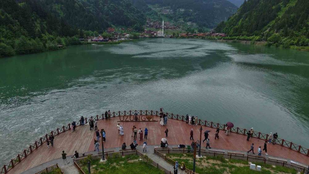 Uzung&ouml;l&rsquo;de sezon hareketlendi, oteller dolmaya başladı

