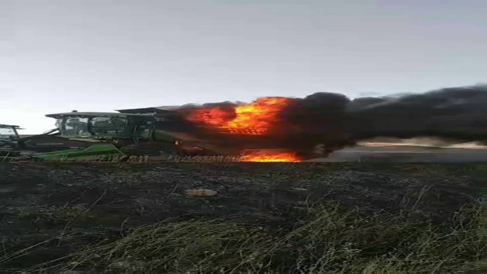 Sivas&rsquo;ta hasat sırasında bi&ccedil;erd&ouml;ver alev topuna d&ouml;nd&uuml;
