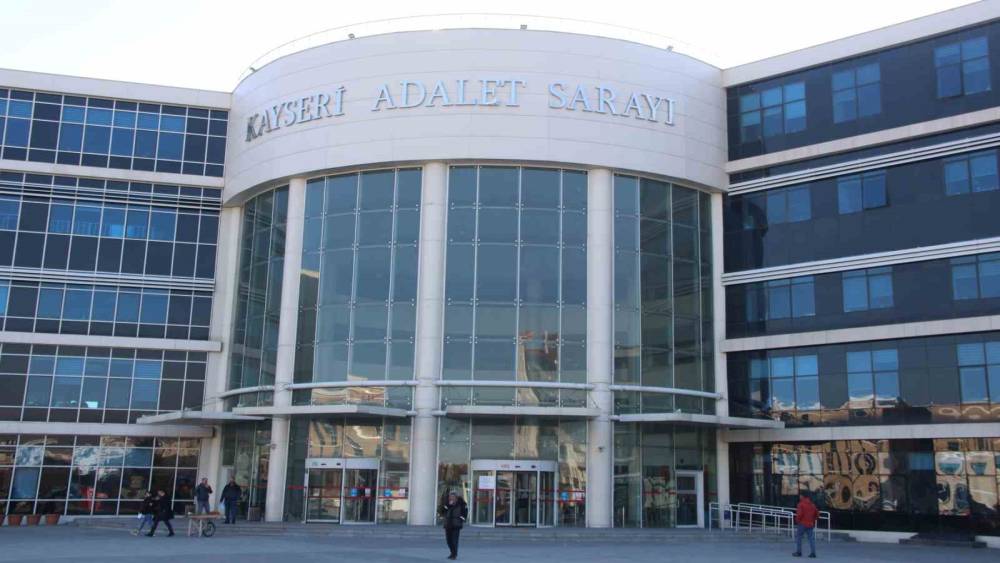 Şahin Sucukları&rsquo;nda usuls&uuml;zl&uuml;k yaptığı belirlenen 1 kişi tutuklandı
