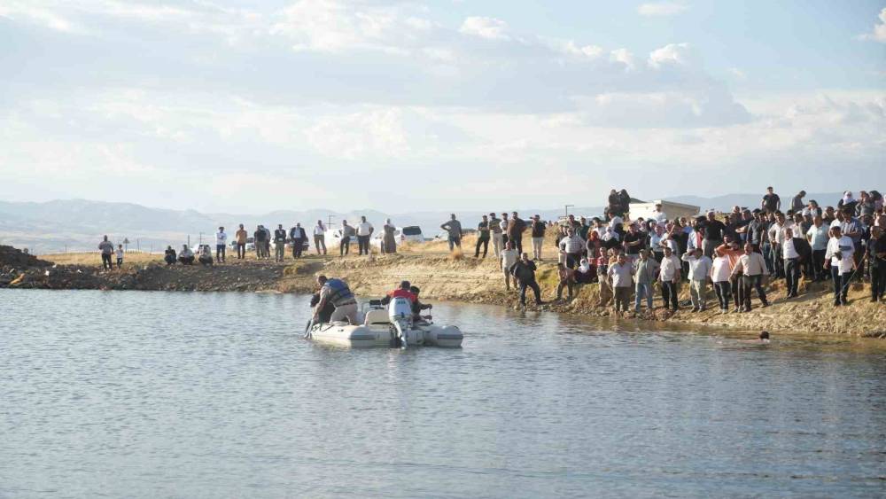 Muş&rsquo;ta g&ouml;lete giren 13 yaşındaki &ccedil;ocuk hayatını kaybetti
