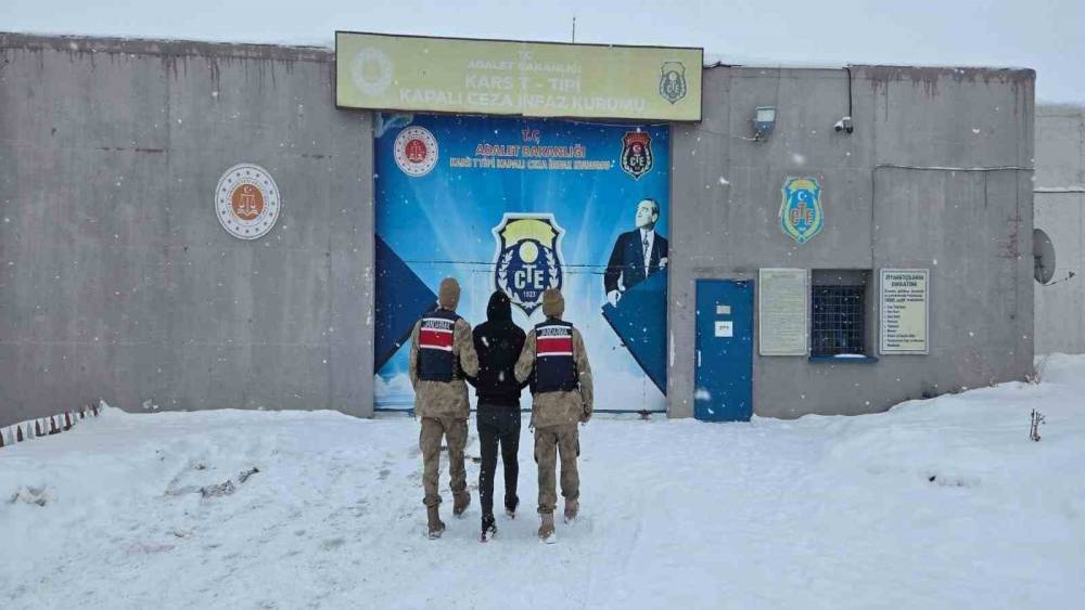 Kars&rsquo;ta hapis cezası bulunan 3 kişi yakalandı
