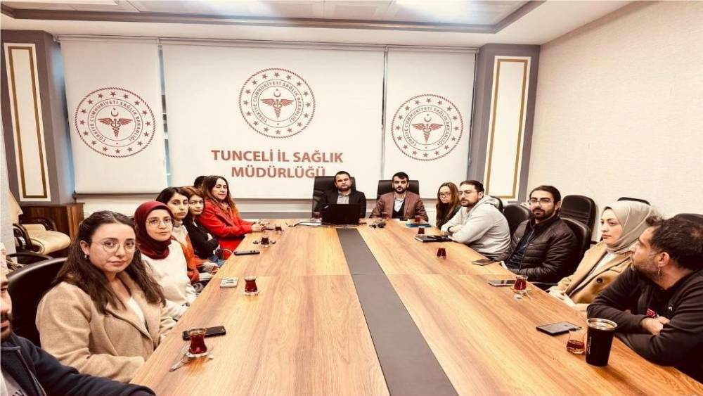 Tunceli&rsquo;de sağlık &ccedil;alışanlarına hizmet i&ccedil;i eğitim
