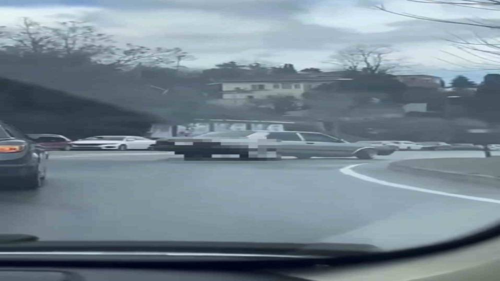 Beykoz&rsquo;da drift yapan s&uuml;r&uuml;c&uuml;ye 109 bin lira ceza: Ehliyeti alındığı halde direksiyon başına ge&ccedil;miş
