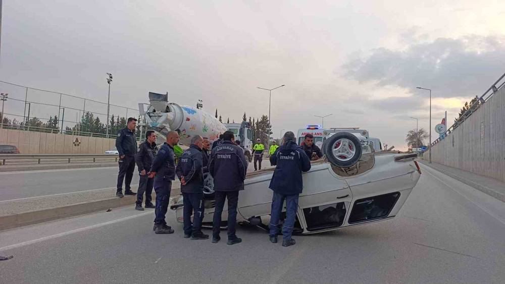 Adıyaman&rsquo;da otomobil takla attı: 3 yaralı

