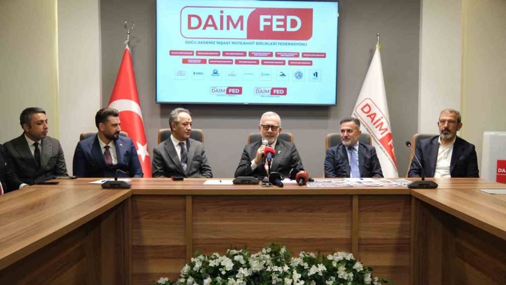 Yenişehirlioğlu: "Sırtlanların savaştığı bir d&ouml;nemdeyiz"
