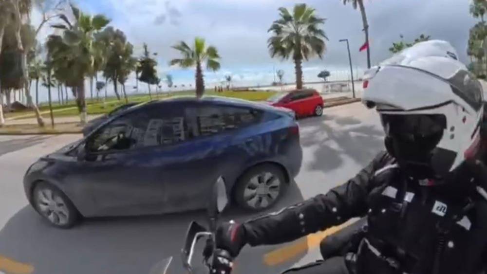 Mersin&rsquo;de trafik denetimleri kamerada: Kurallara uymayan s&uuml;r&uuml;c&uuml;lere ceza
