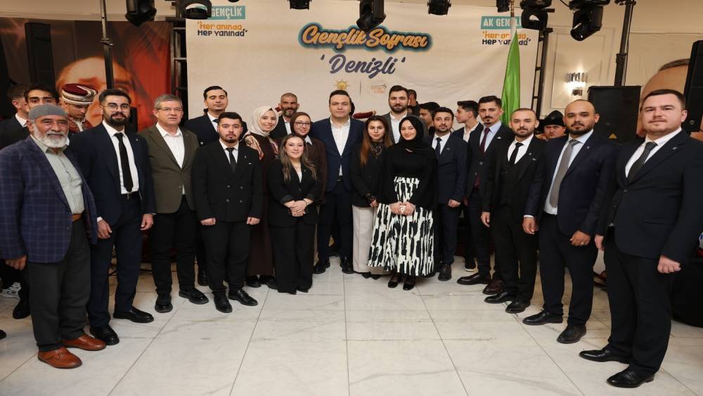 AK Parti Gen&ccedil;lik Kolları Genel Başkanı İbiş Denizli&rsquo;de gen&ccedil;lerle iftarda buluştu
