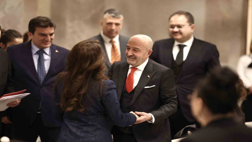 OYAK Y&ouml;netimi, şehit aileleriyle iftar sofrasında bir araya geldi
