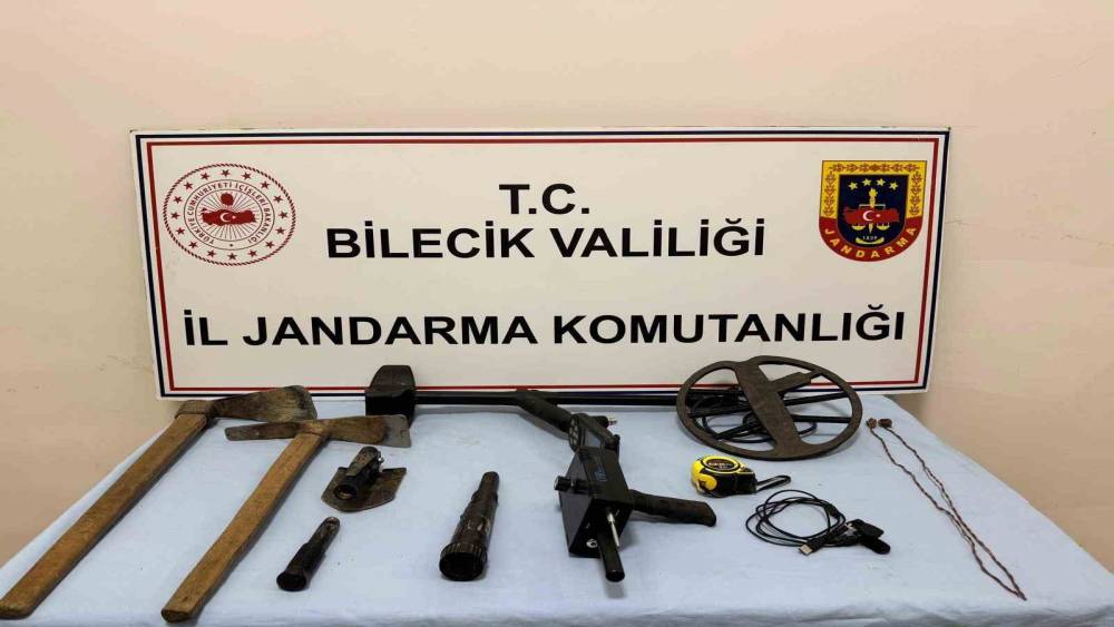 Bilecik&rsquo;te define operasyonu: 3 ş&uuml;pheli su&ccedil;&uuml;st&uuml; yakalandı

