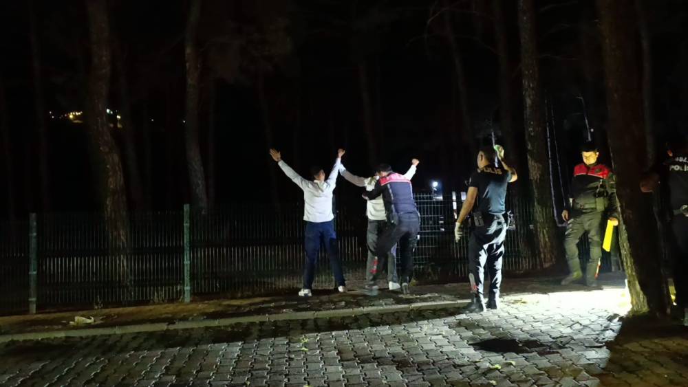Kahramanmaraş&rsquo;ta silahlı kavga: 4 g&ouml;zaltı
