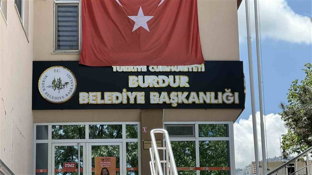 Burdur Belediyesi&rsquo;ne y&ouml;nelik "g&ouml;revi k&ouml;t&uuml;ye kullanma" davası
