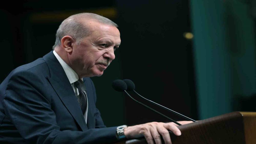 Cumhurbaşkanı Erdoğan: "Ankara tarihi bir zirveye, tarihi bir başarıyla ev sahipliği yapmak suretiyle uluslararası alanda g&ouml;r&uuml;n&uuml;rl&uuml;ğ&uuml;n&uuml; hi&ccedil; olmadığı kadar artırmıştır"
