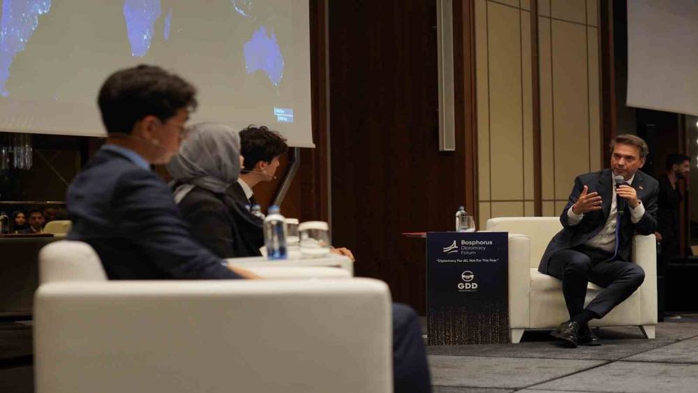 Bakan Bayraktar: " Gabar bizim i&ccedil;in g&ouml;z bebeği projelerimizden bir tanesi"
