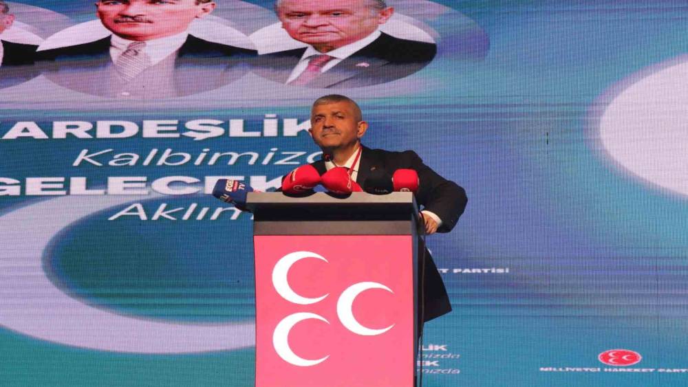 MHP İzmir&rsquo;de Veysel Şahin g&uuml;ven tazeledi
