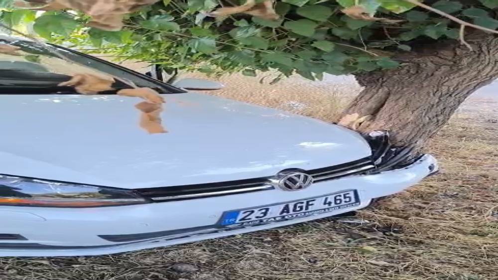 Elazığ&rsquo;da trafik kazası: 2 yaralı
