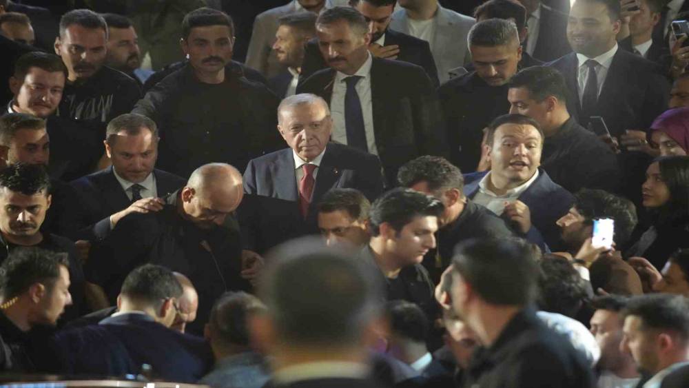 Cumhurbaşkanı Erdoğan&rsquo;a Samsun&rsquo;da vatandaşlardan sevgi g&ouml;sterisi
