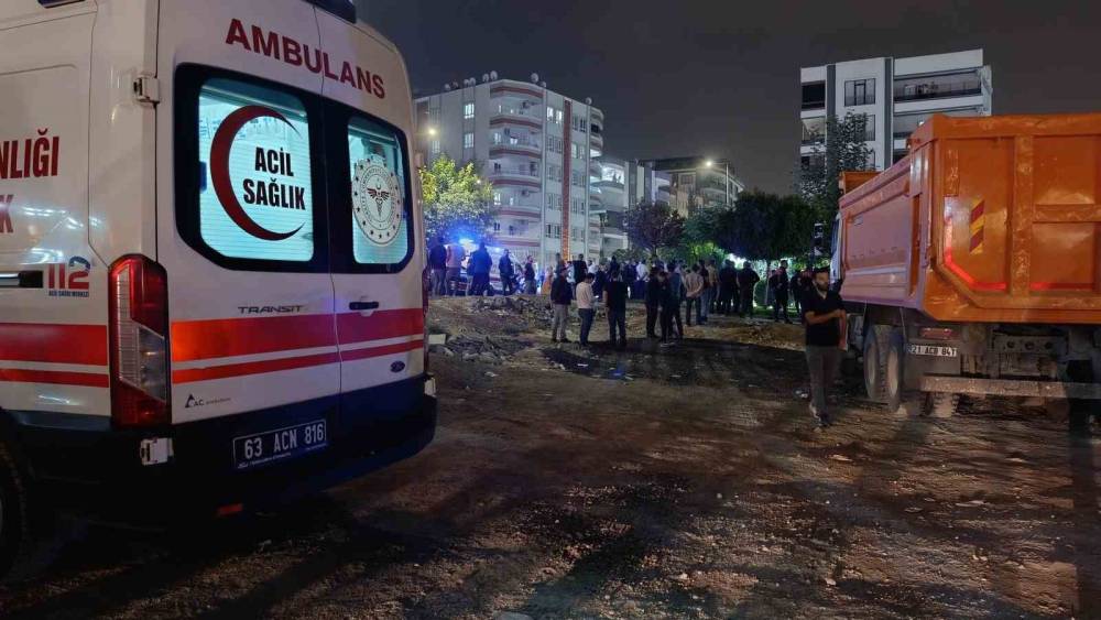 Şanlıurfa&rsquo;da polisle &ccedil;atışan firari ş&uuml;pheli kendi silahıyla intihar etti
