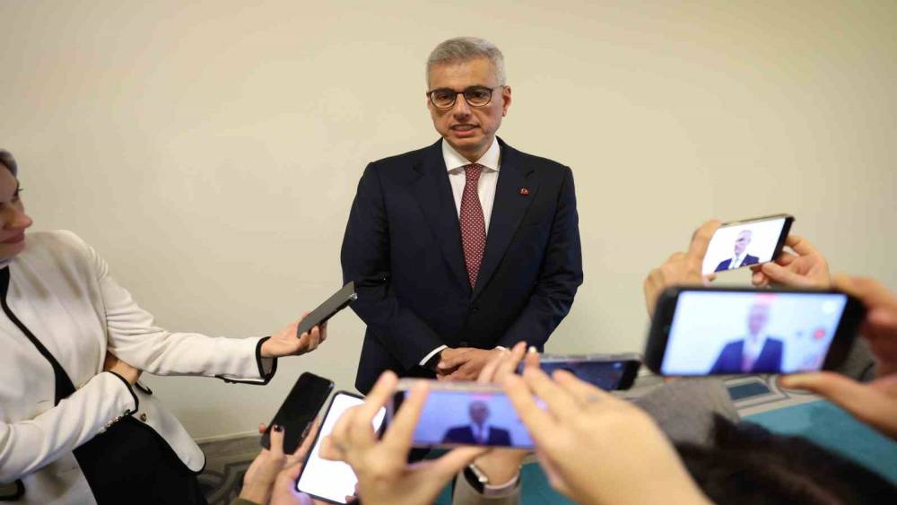 Bakanlık, 18 yaş altına sigara satışının &ouml;nlenmesi i&ccedil;in &ccedil;alışma yapacak
