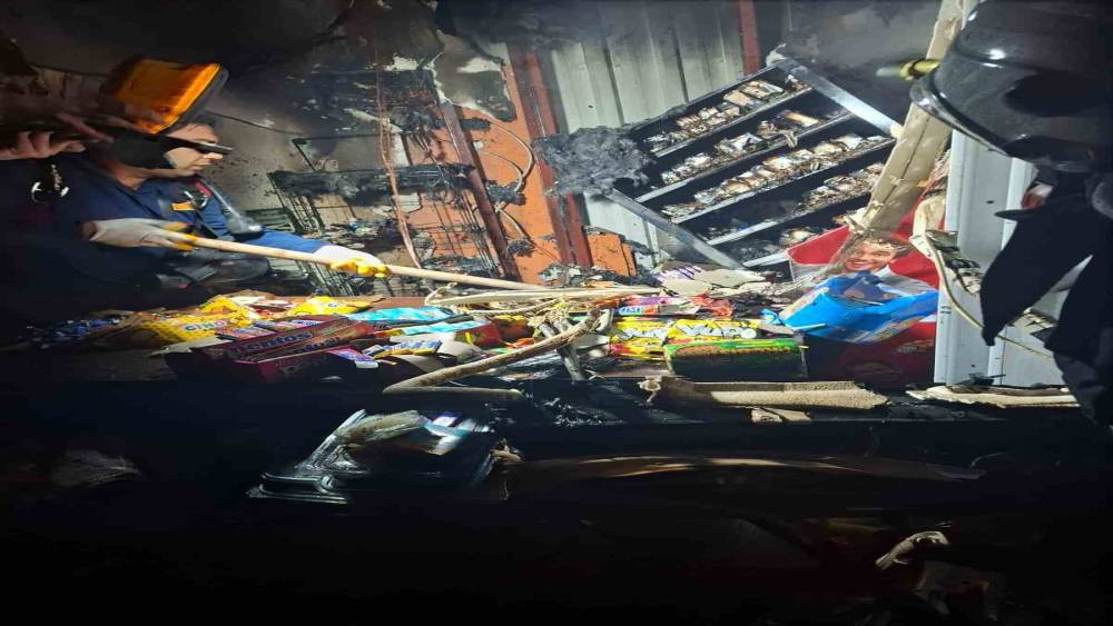 Osmaniye&rsquo;de markette &ccedil;ıkan yangın s&ouml;nd&uuml;r&uuml;ld&uuml;
