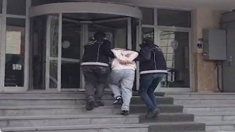&rsquo;Kasten &Ouml;ld&uuml;rme&rsquo; su&ccedil;undan aranan şahıs yakalandı
